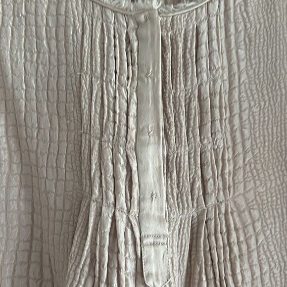 Rebecca
Taylor Women’s Light Pink Textured Blouse - Picture 2 of 7